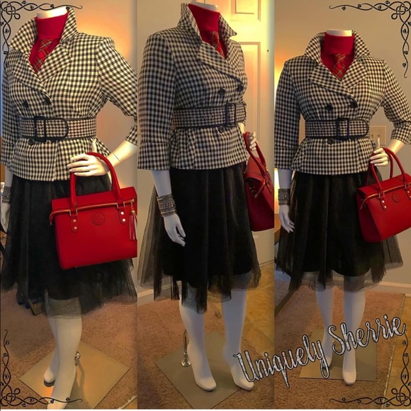 Add Your Name For Sales Ads. - Picture 8 of 16